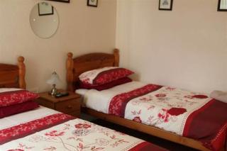 Hawthorn 3* Inverness